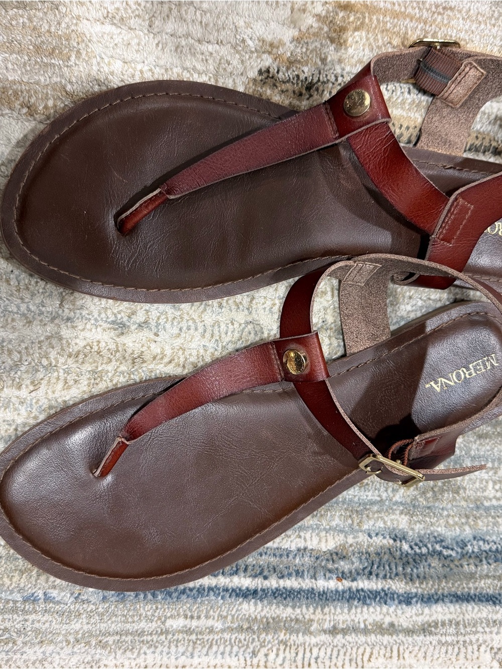 AEROSOLES Women's Dark Brown and Chestnut Leather T-Strap Sandals